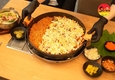 유가네닭갈비, 인기 유튜브 채널 ‘웃고리즘’과 협업…MZ세대와 소통 강화