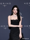 배우 한소희, 칸 환하게 밝힌 화려한 비주얼…초호화 하이 주얼리 눈길