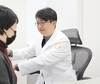 팔꿈치 통증, 무시하지 말고 초기에 치료 받고 관리해야