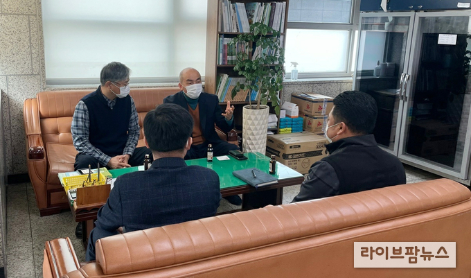 축평원 광주전남지원은 순천광양축협 업무협의회를 시작으로 비대면 가축거래시스템 도입 협의를 관계기관과 진행하고 있다. 사진은 2월 17일 순천광양축협 업무협의회 모습.