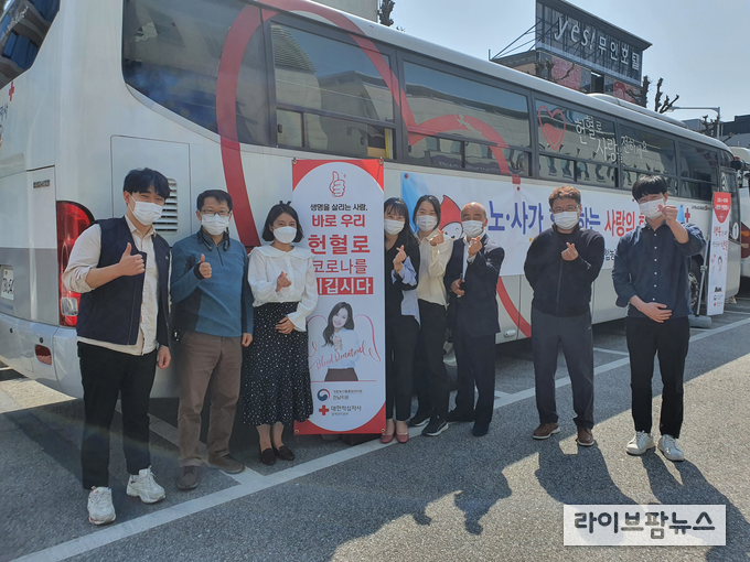 축평원 광주전남지원과 농관원 전남지원은 공동으로 ‘사랑 나누기 헌혈 행사’를 가졌다.
