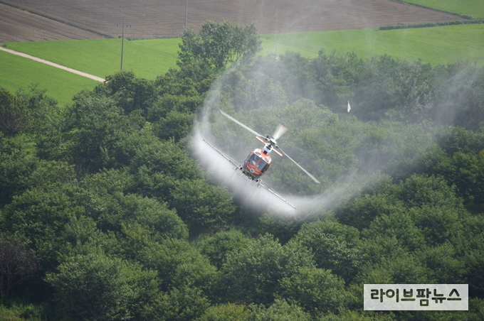 21일 산림청 산림항공본부는 항공방제 조종사를 대상으로 2021년 항공방제 항공안전세미나를 개최했다.
