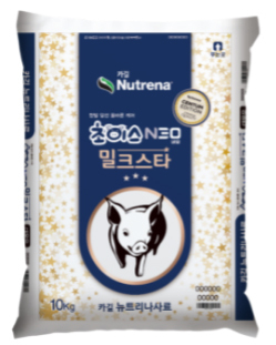 보관 및 급이 편의성을 높인 10kg 소포장 초이스네오 밀크스타 제품.