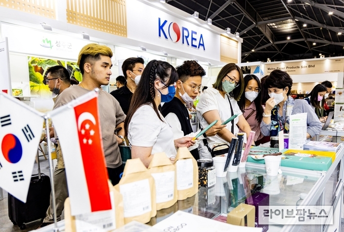 싱가포르 FHA 2022 한국관 현장상담.