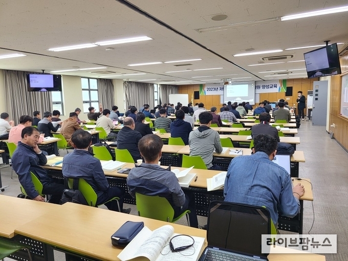 양성과정 및 자격시험 현장 사진.