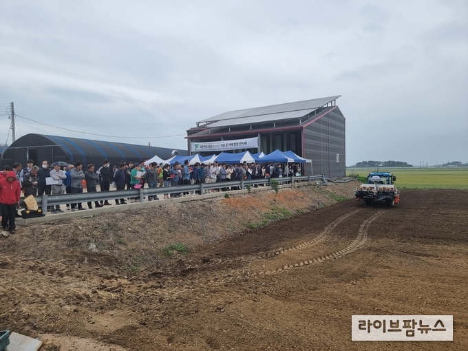 현장시연회 _김제시농업기술센터(5월 18일, 디에스에프)