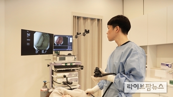 반포동 연세최앤김내과 최홍준 대표원장