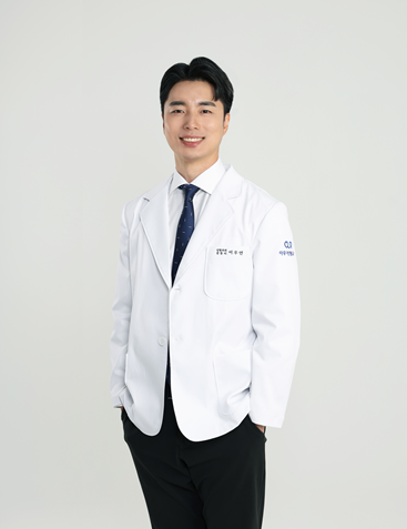 아우어성형외과 이우연 원장
