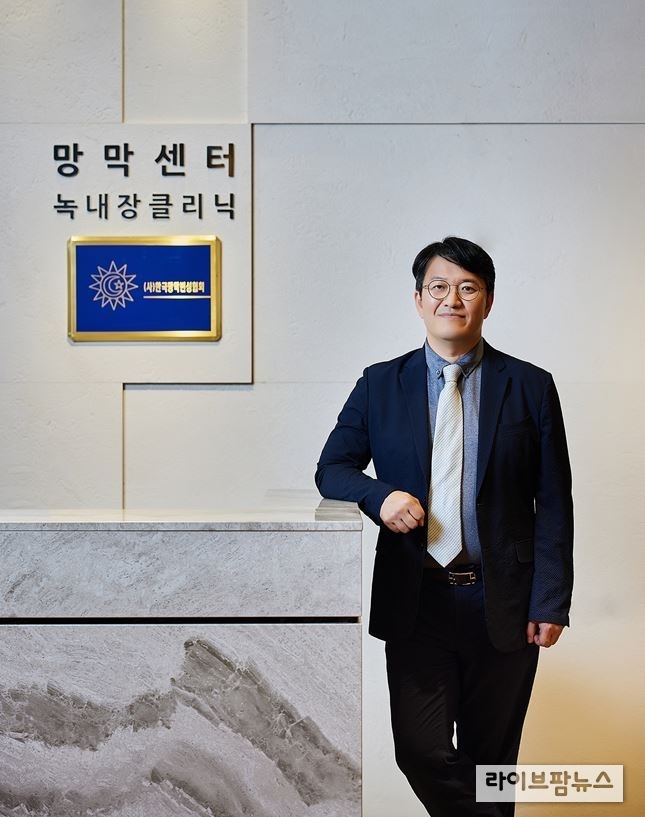 하늘안과 망막센터장 유형곤 교수