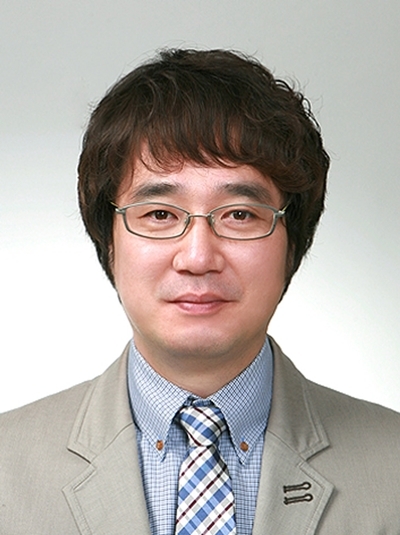 갤러리 아인(EYN) 이봉욱 대표
