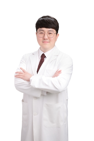 대구 신세계치과 김찬규 원장