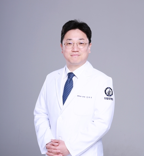 강남 두발로병원 임현우 원장