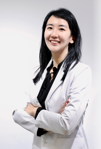 강남 모멘텀헤어라인 이선민 대표원장.