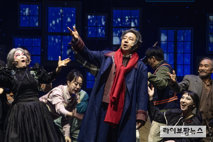 인천시립극단 크리스마스 캐럴 공연 모습.(사진=인천문화예술회관)