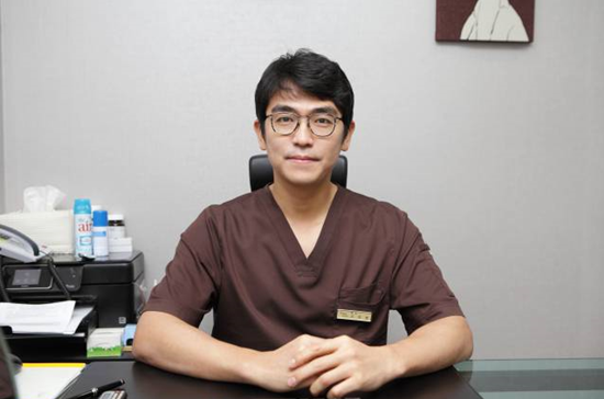 강남 바롬의원 고강영 대표원장.