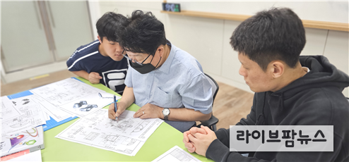 한국폴리텍대학 남인천캠퍼스 스마트기계설계과 수업모습.(사진=한국폴리텍대학 남인천캠퍼스)