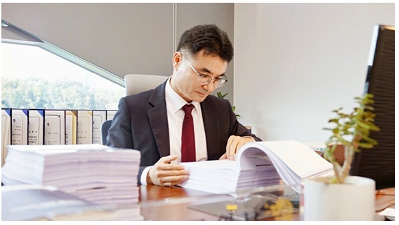 강남 법무법인 휘명 형사전문변호사 고영남 변호사.