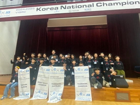 비욘드코딩 출신 학생 코딩 대회 출전 관련 사진 (사진제공=비욘드코딩)