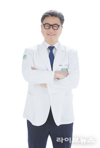 참포도나무병원 척추센터 이동엽 원장