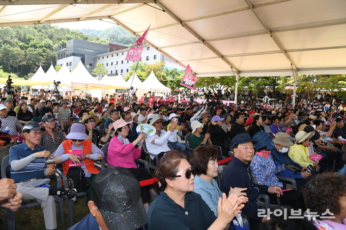 완주 대둔산 축제 모습.(사진=완주군)
