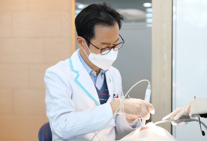 백석동 베일러선치과 이준수 대표원장