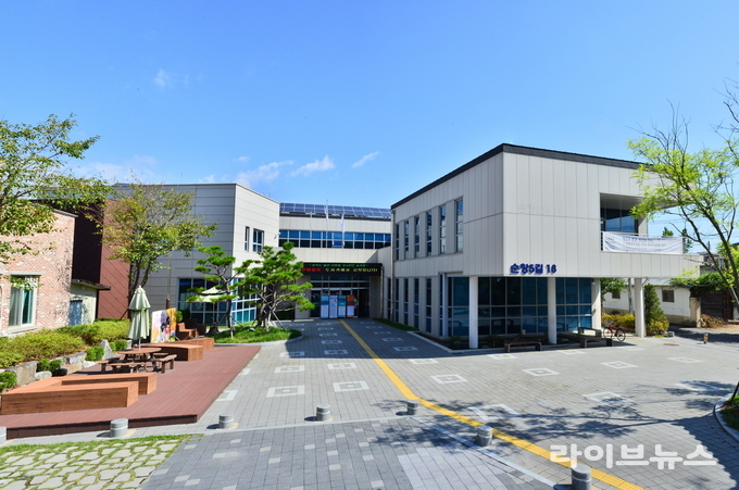 순창군립도서관 전경.(사진=순창군)
