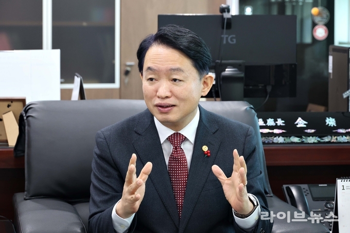 김찬진 인천동구청장.(사진=인천동구)