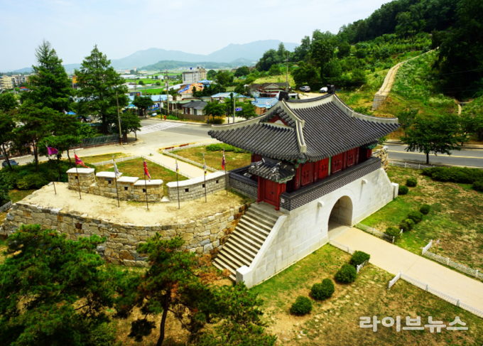 고려궁 성곽길.(사진=인천강화군)