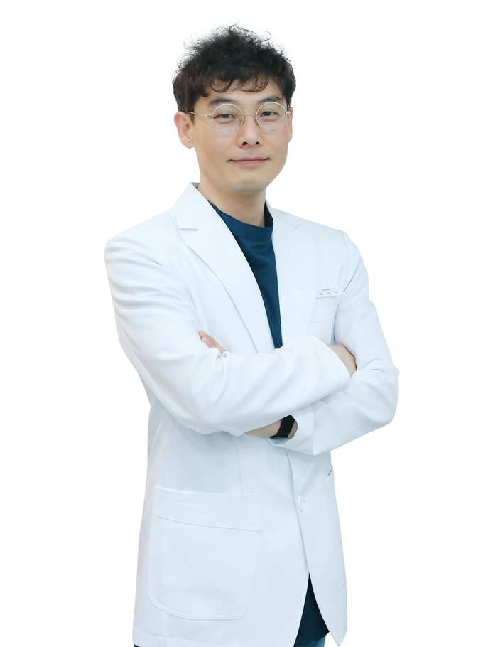 신길동 척튼튼통증의학과 류강석 원장