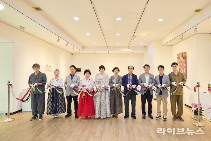 인천 공예명장 전시회인 첫번째 공명(工名)이 서울 종로구 인사동의 서울경인미술관 제3전시실에서 열렸다.(사진=인천테크노파크)