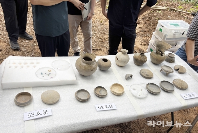 정읍 은선리와 도계리 고분군에서 금제 장신구와 백제계 토기·철기가 대거 출토됐다.(사진=정읍시)