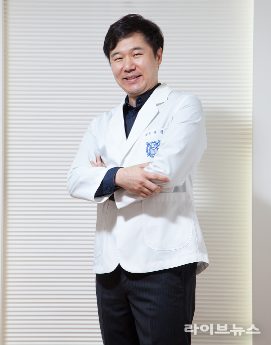 잠실서울밝은안과 이현철 대표원장