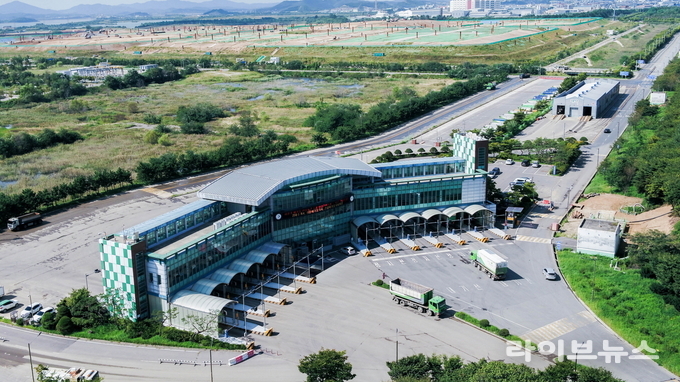 수도권매립지 통합계량대 전경.(사진=수도권매립지관리공사)