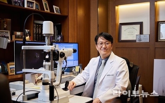 하늘안과 망막센터장 유형곤 교수