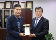 한돈협회, 2023년 국정감사 우수의원 감사패 전달
