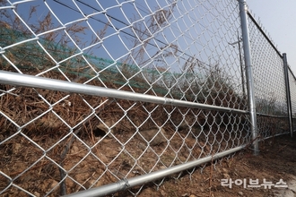 ASF 차단 광역울타리, 방역효과는 유지하며 생태영향 줄인다