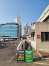 한창한 인천중구의원, 미단시티 개발 지연에 1인 시위…“학교는 옵션 아니다”