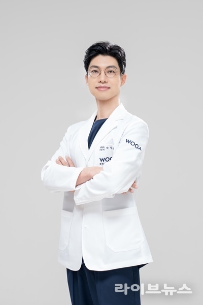 보형물 이용한 가슴성형, 기존 보형물과 다른 멘토 부스트 차이점은 - 뉴스 썸네일 이미지